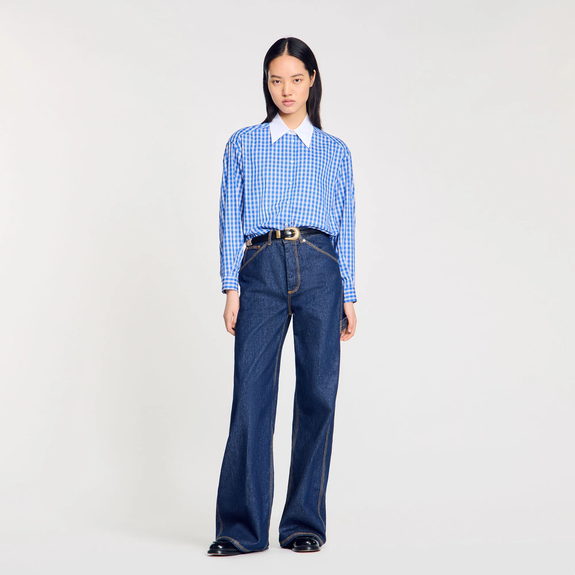 Kurze Hemdbluse mit Karomuster